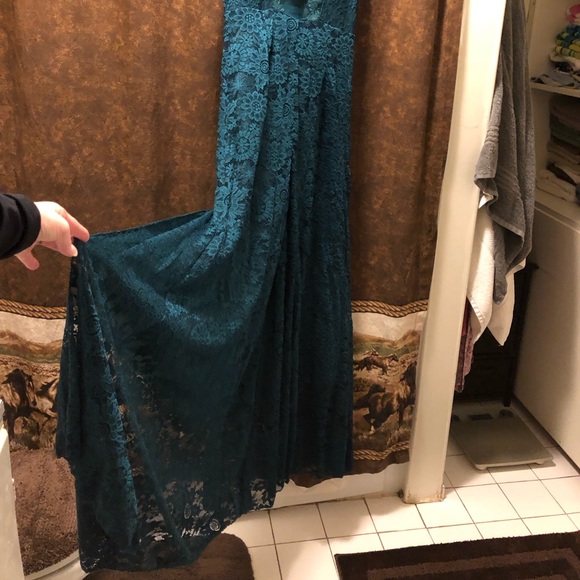 Teal green lace dress - Picture 3 of 4